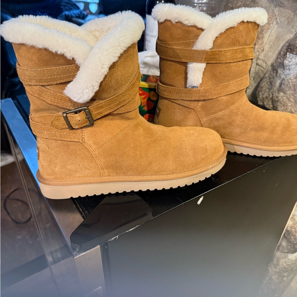 Tan Ugg Boots